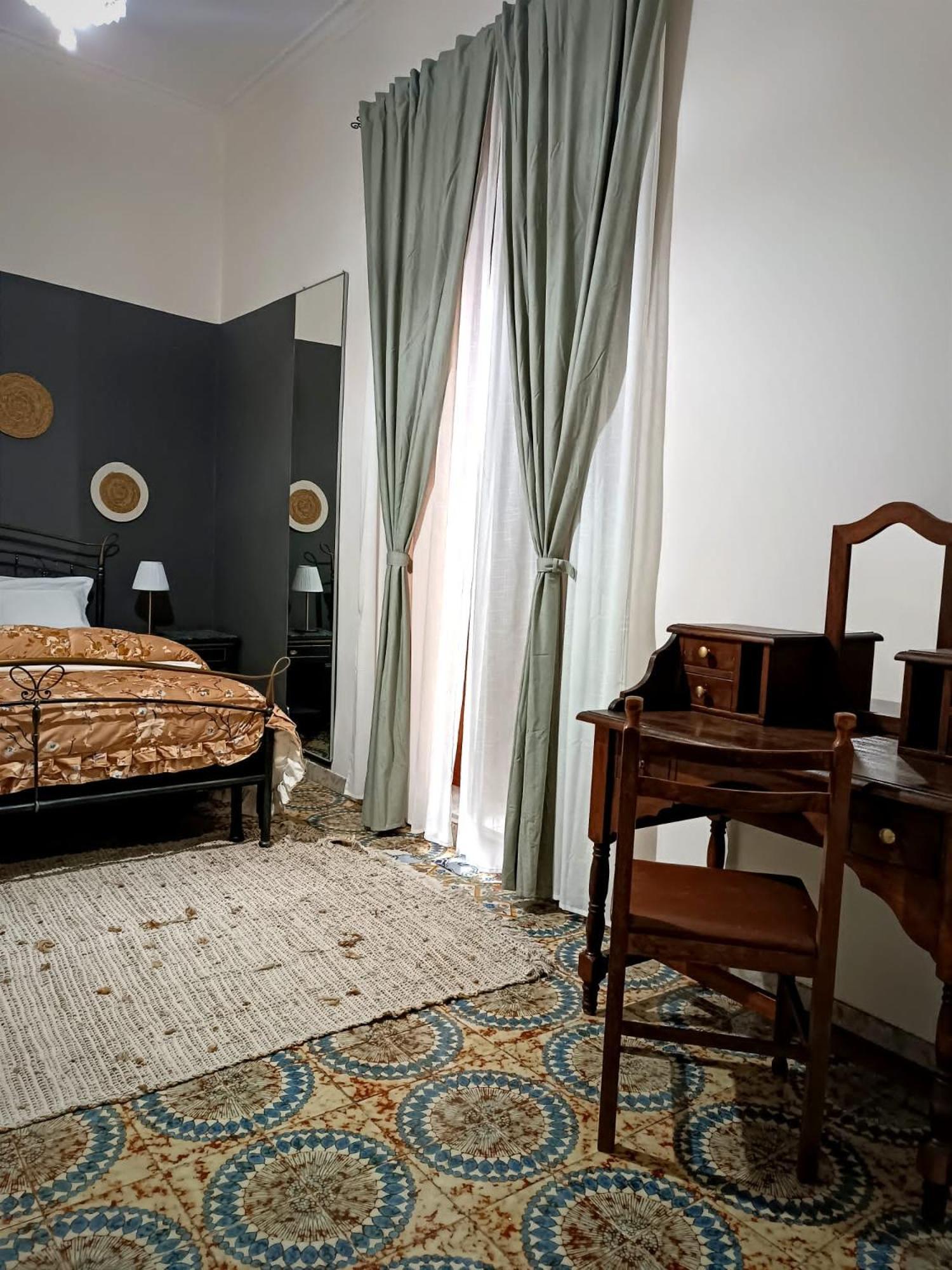 Boric Home -Centro Storico - Napels Buitenkant foto